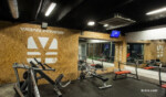 Decoración interio gimnasio OSB